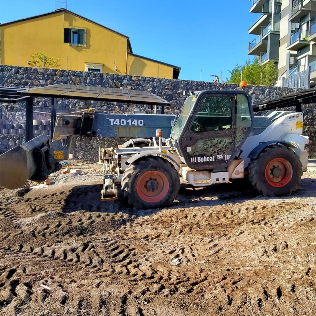 Noleggio a freddo catania noleggio a freddo mezzi da lavoro catania noleggio mezzi cantiere catania noleggio escavatori catania noleggio ruspe catania noleggio sollevatore catania noleggio a freddo mezzi da lavoro catania e provincia Sollevatore telescopico Bobcat Manitou T40140 Noleggio a freddo catania noleggio a freddo mezzi da lavoro catania noleggio mezzi cantiere catania noleggio escavatori catania noleggio ruspe catania noleggio sollevatore catania noleggio a freddo mezzi da lavoro catania e provincia